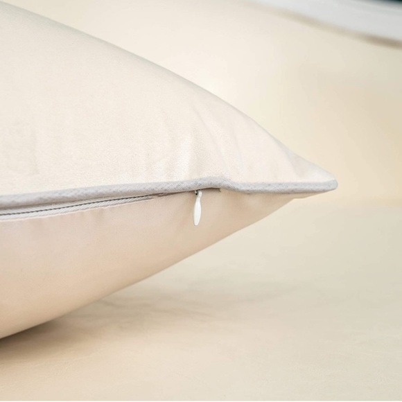 Luxury Home | Luxe Beige Modern Velvet & Jaquard Chevron Throw Pillow Cover - Picture 4 of 7